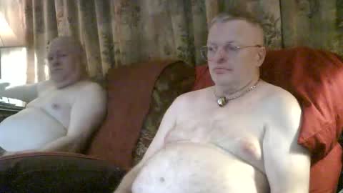 Snapshot of kevydaddyhubby2 chatting on April 3, 2026, 6:11 am kevydaddyhubby2 online show from April 3, 2026, 6:11 am