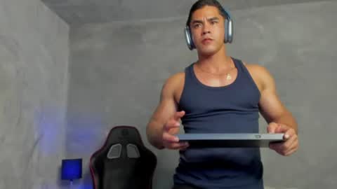Keywill online show from June 12, 2026, 12:53 am