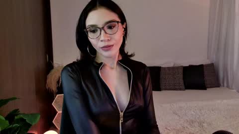 Keyla online show from December 19, 2024, 9:49 pm