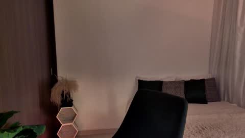 Keyla online show from December 20, 2024, 12:52 am