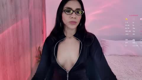 Keyla online show from June 1, 2026, 9:49 pm