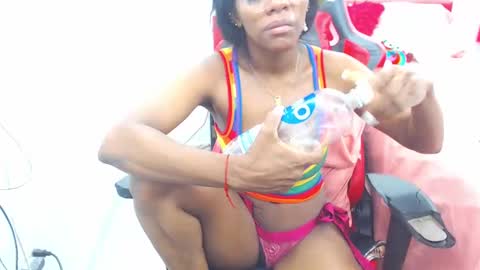 Snapshot of keyra_dainty chatting on January 5, 2025, 10:53 am Sandy Saenz online show from January 5, 2025, 10:53 am