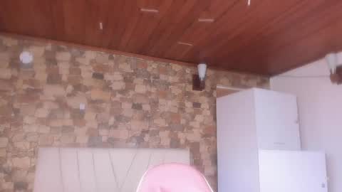 Khami online show from April 27, 2026, 9:57 pm