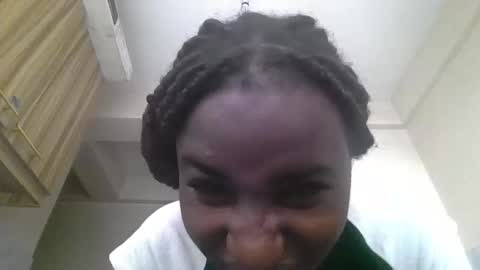 khamila_khloe online show from April 29, 2026, 8:40 am