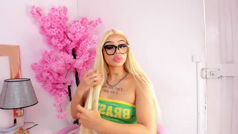 Khelany Isyy  online show from January 22, 2025, 9:32 pm