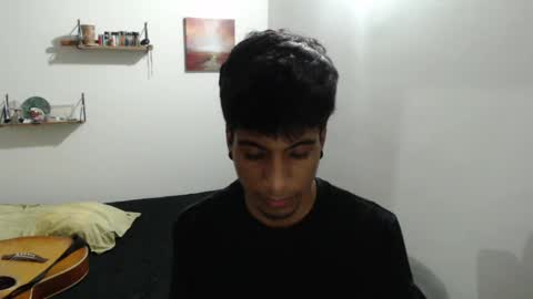 khevinlopezonig online show from February 17, 2025, 3:15 am