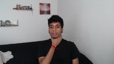 khevinlopezonig online show from February 17, 2025, 7:42 pm