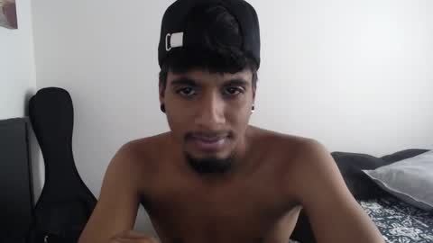 khevinlopezonig online show from October 8, 2025, 4:59 pm