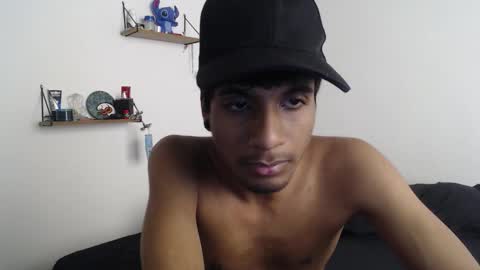 khevinlopezonig online show from November 21, 2025, 9:57 pm