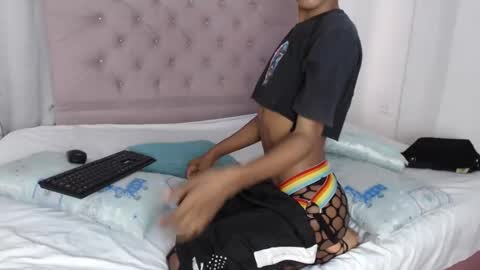 khler_angelis online show from February 28, 2025, 9:33 pm