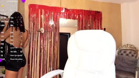 Khloe online show from December 27, 2024, 1:50 pm