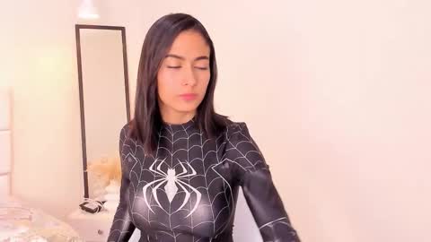 Khloe online show from February 9, 2026, 1:37 pm