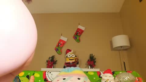 Khloe online show from December 19, 2024, 4:56 am