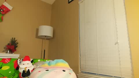 Khloe online show from December 19, 2024, 11:03 pm