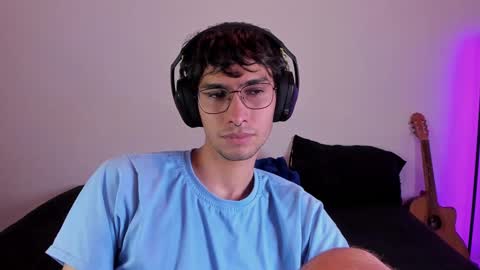 khozler_ online show from February 18, 2025, 12:28 pm