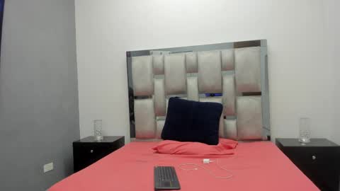 Snapshot of khris__evans chatting on April 10, 2026, 11:04 am Kris Evans online show from April 10, 2026, 11:04 am