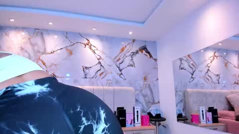    N         M online show from March 18, 2026, 3:42 am