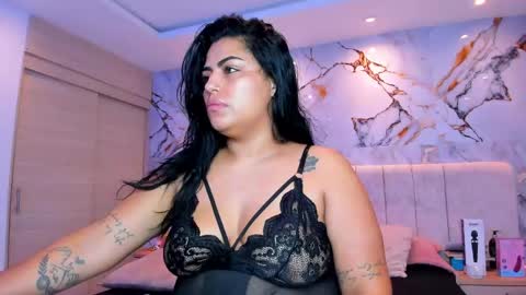 Snapshot of kiana_cream chatting on May 3, 2026, 12:00 pm N M online show from May 3, 2026, 12:00 pm