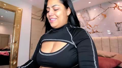 Snapshot of kiana_cream chatting on May 30, 2026, 12:24 pm N M online show from May 30, 2026, 12:24 pm