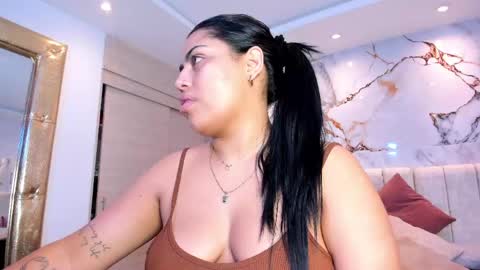 Snapshot of kiana_cream chatting on June 6, 2026, 11:04 am N M online show from June 6, 2026, 11:04 am