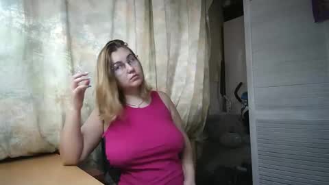 kianna_dior_ online show from February 7, 2025, 6:35 am