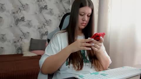 kianna_dior_ online show from May 15, 2026, 9:27 am