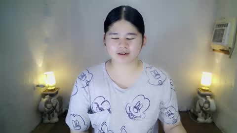 Your SweetGirl Ts online show from February 24, 2025, 10:59 am