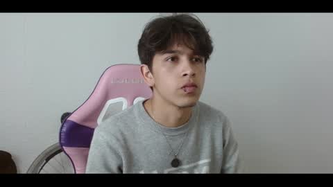 Adrian  Chlloe online show from January 28, 2025, 11:28 pm