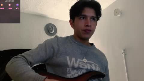 Adrian  Chlloe online show from November 18, 2025, 2:17 am