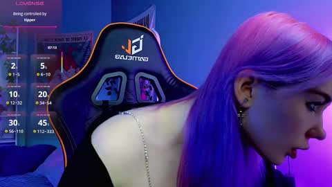 Kira online show from October 19, 2025, 9:48 pm