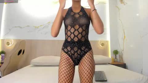 Snapshot of kiara_eliot chatting on May 25, 2026, 7:42 pm Kiara online show from May 25, 2026, 7:42 pm