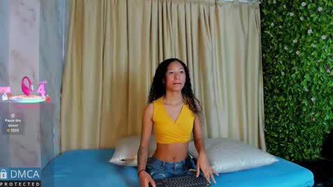 Kiara Zahiri online show from September 20, 2025, 11:11 am