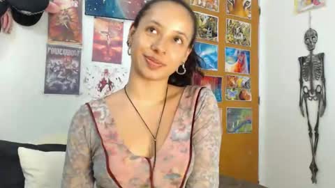 Snapshot of kiaralenon chatting on December 16, 2025, 1:21 am kiaralenon online show from December 16, 2025, 1:21 am