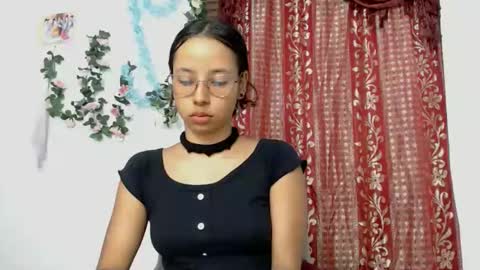Snapshot of kiaralenon chatting on February 22, 2026, 12:01 am kiaralenon online show from February 22, 2026, 12:01 am