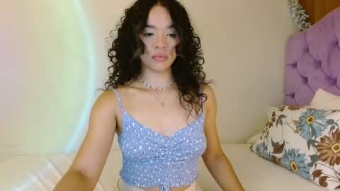 Kiara online show from April 7, 2026, 3:18 am