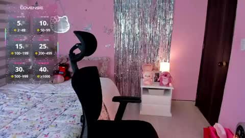 Snapshot of kiarielle chatting on June 6, 2026, 8:35 pm Kiarielle online show from June 6, 2026, 8:35 pm