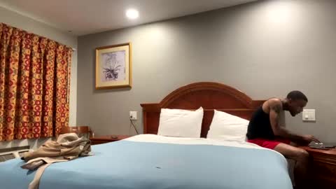 HunneysPlayRoom online show from December 31, 2024, 4:14 pm