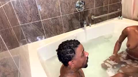 HunneysPlayRoom online show from January 18, 2026, 11:30 pm