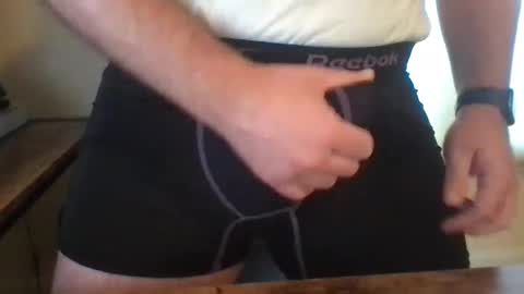 Snapshot of kickboxer04 chatting on December 6, 2024, 1:44 pm kickboxer04 online show from December 6, 2024, 1:44 pm