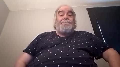 KICKINME online show from November 7, 2025, 11:21 am