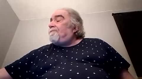 KICKINME online show from November 13, 2025, 11:47 pm