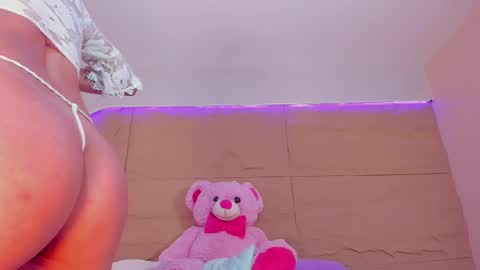 KIM COOPER online show from February 27, 2025, 10:04 am