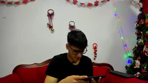 Snapshot of kiindred_ chatting on January 11, 2025, 4:38 am Koddy and Volddy online show from January 11, 2025, 4:38 am