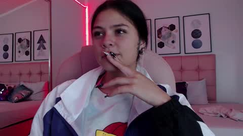 kIKI online show from January 15, 2026, 10:02 pm