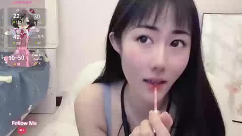 kiki_loveu online show from March 3, 2025, 2:59 pm