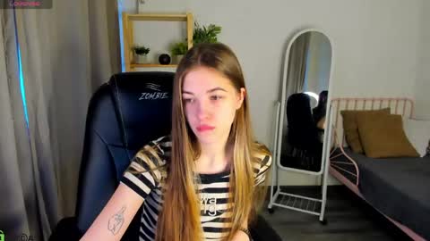 Snapshot of kiki_shanel chatting on April 19, 2026, 1:16 am Kiki online show from April 19, 2026, 1:16 am