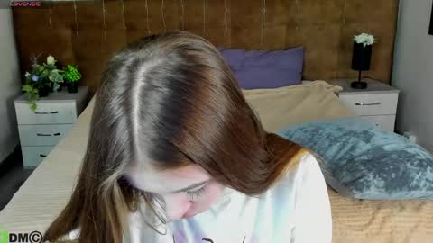 Snapshot of kiki_shanel chatting on April 28, 2026, 2:27 am Kiki online show from April 28, 2026, 2:27 am