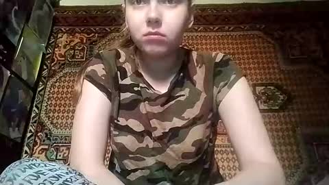 kikibang_ online show from October 15, 2025, 8:14 am