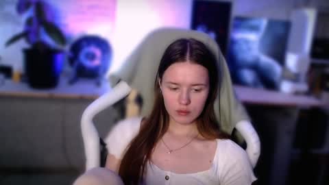 Snapshot of kikies_ chatting on December 9, 2024, 2:13 am Mika and Miranda online show from December 9, 2024, 2:13 am