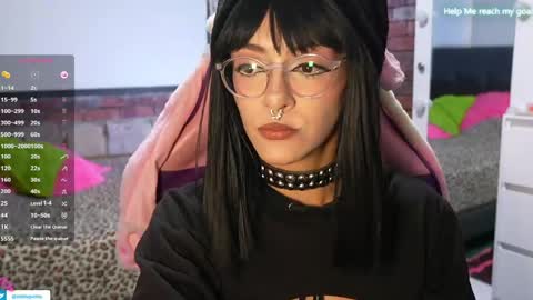 Snapshot of kikilepetite chatting on April 6, 2026, 9:38 pm kiki online show from April 6, 2026, 9:38 pm